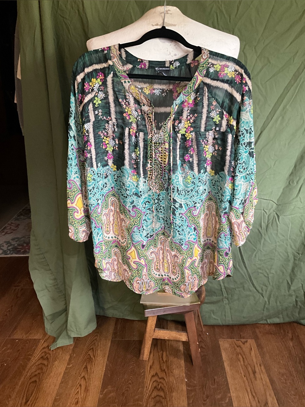 New directions size medium blouse